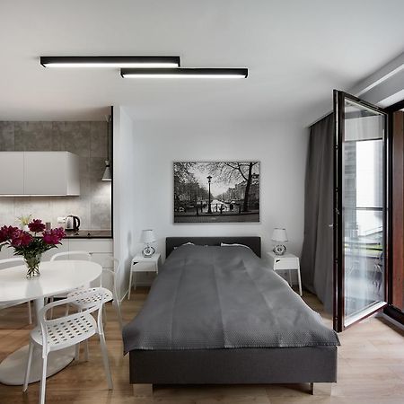 ורשה Silverapartments מראה חיצוני תמונה