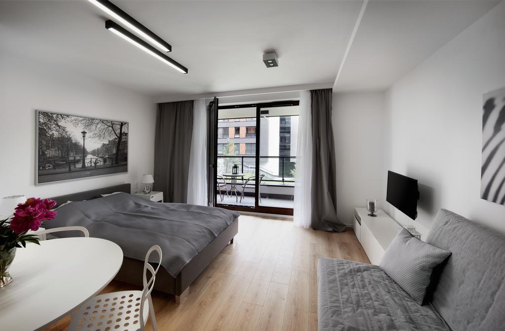 ורשה Silverapartments מראה חיצוני תמונה