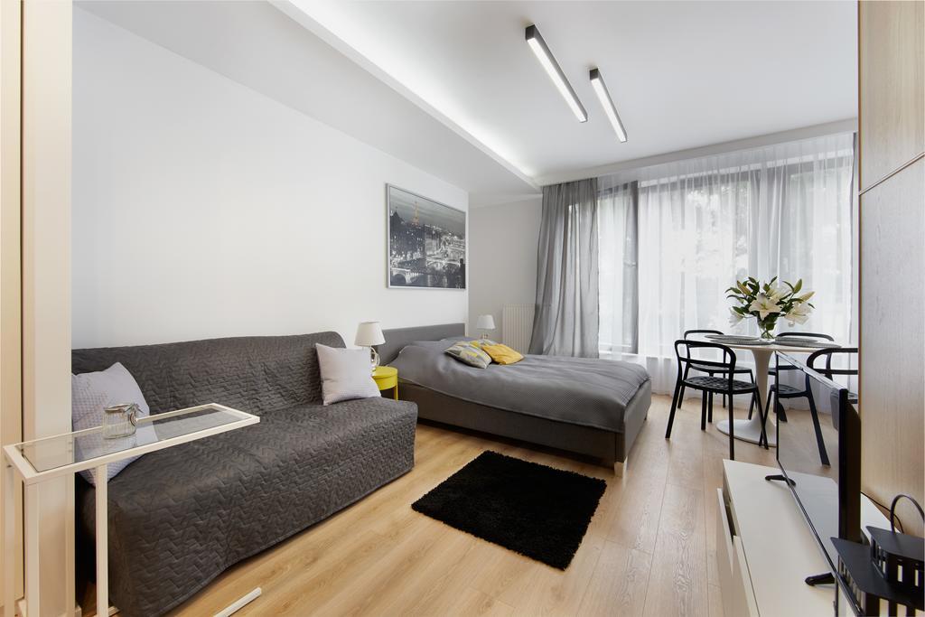 ורשה Silverapartments מראה חיצוני תמונה