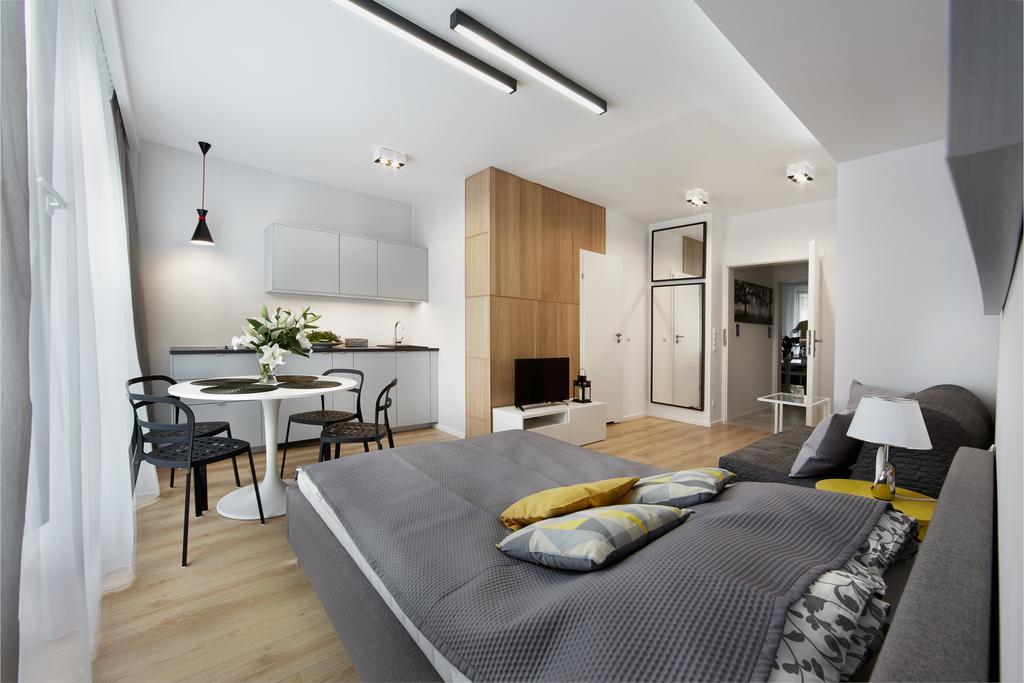 ורשה Silverapartments מראה חיצוני תמונה