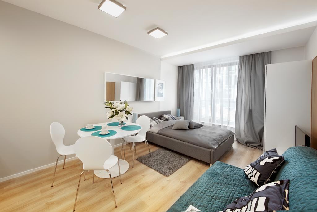 ורשה Silverapartments מראה חיצוני תמונה