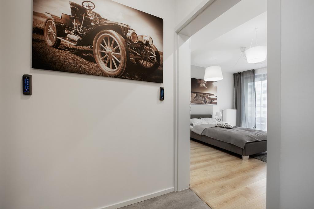 ורשה Silverapartments מראה חיצוני תמונה